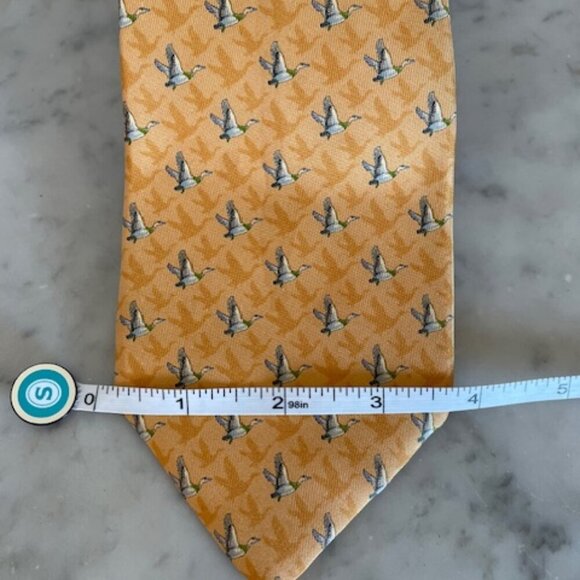 SALVATORE FERRAGAMO Silk Italian Yellow Gold Green Duck Vintage Tie - Picture 13 of 13